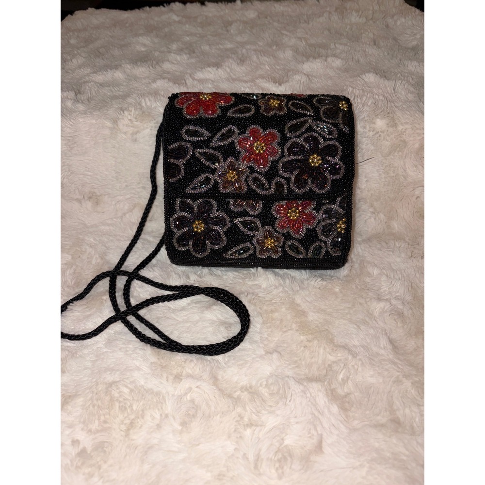 76. Vintage Lord & Taylor Beaded Floral Black Evening Purse Strap Y2K